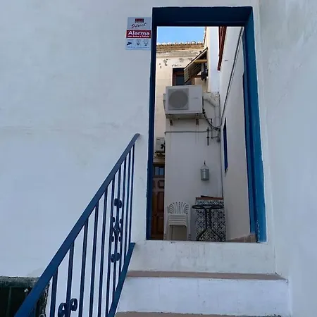 Ca Corrales: En La Playa, Pero En El Pueblo Hébergement de vacances *