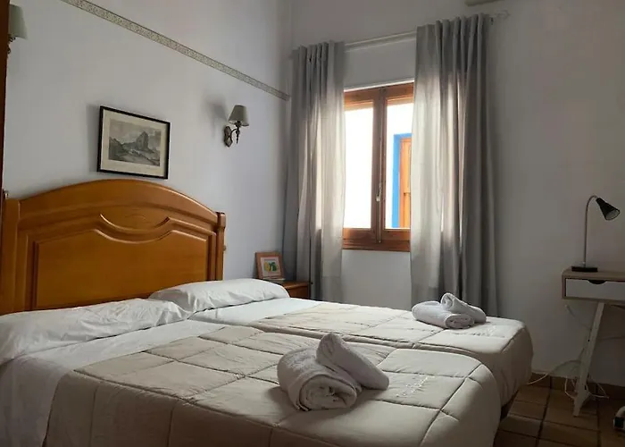 Ca Corrales: En La Playa, Pero En El Pueblo *