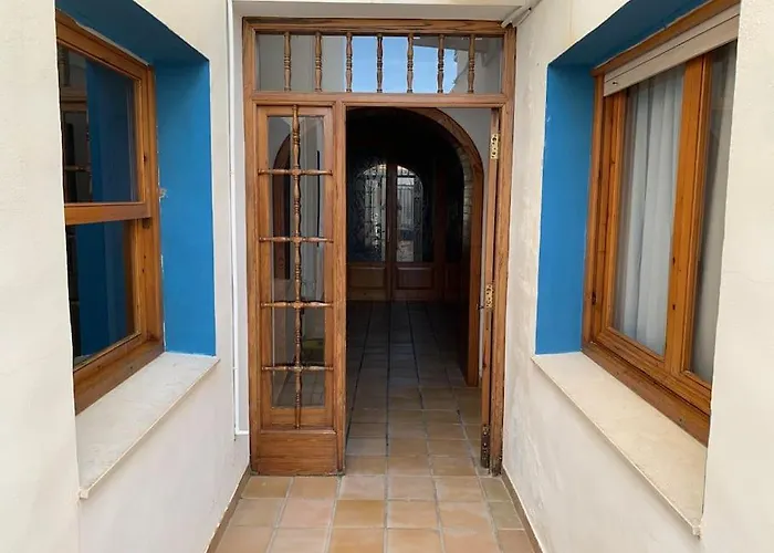 Ca Corrales: En La Playa, Pero En El Pueblo Calpe