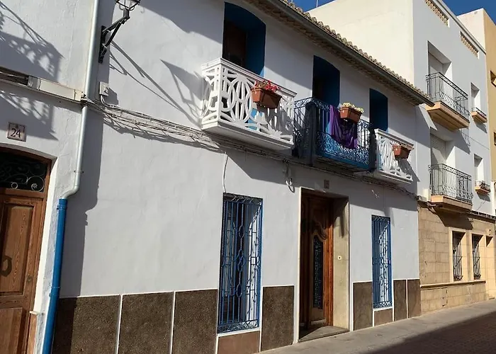 Prázdninový dům Ca Corrales: En La Playa, Pero En El Pueblo Calpe