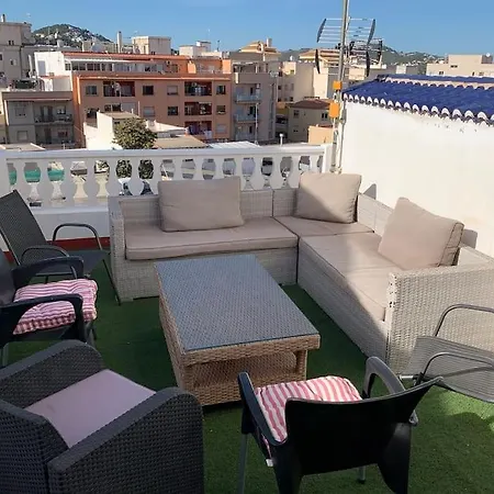 Ca Corrales: En La Playa, Pero En El Pueblo * Calpe