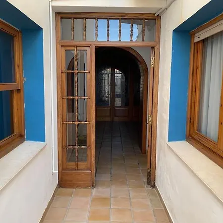 Ca Corrales: En La Playa, Pero En El Pueblo Calpe