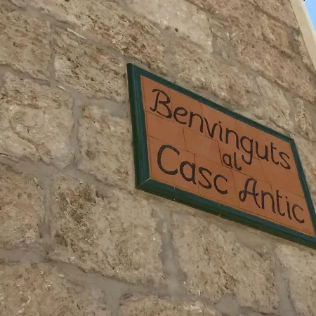펜션 Ca Corrales: En La Playa, Pero En El Pueblo