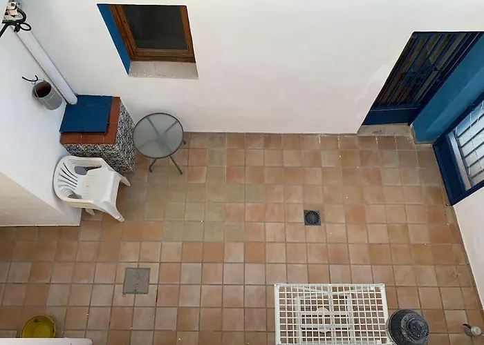 Ca Corrales: En La Playa, Pero En El Pueblo Holiday home *