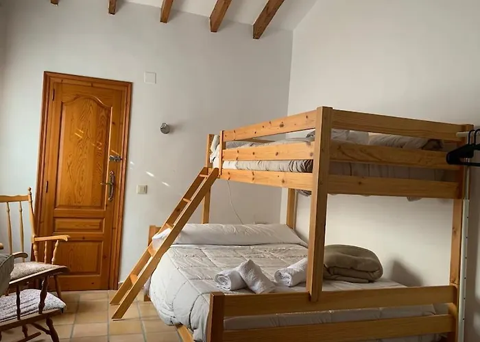 Ca Corrales: En La Playa, Pero En El Pueblo