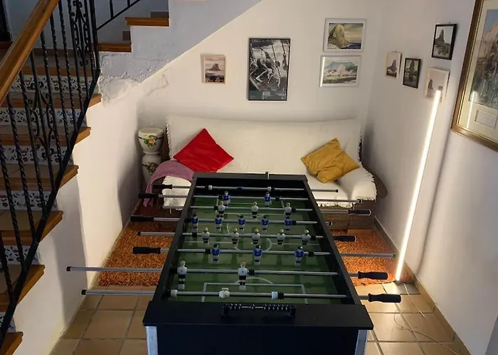 Ca Corrales: En La Playa, Pero En El Pueblo * Calpe